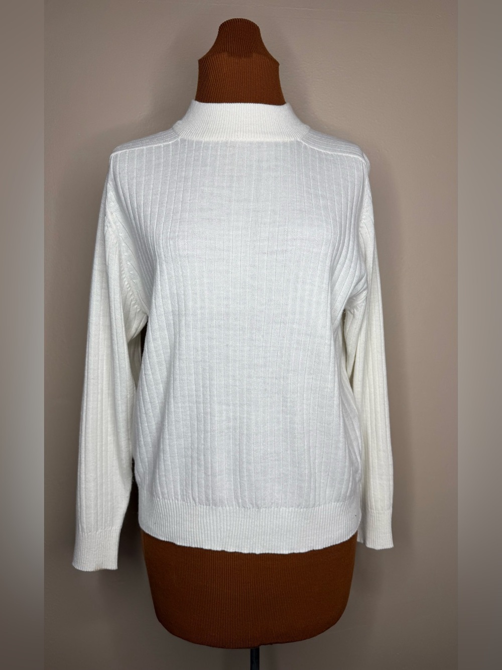 Christina Ivory Ribbed Mock Neck Sweater Long Sleeve Size Medium